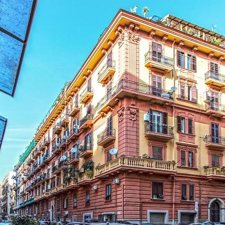 Ferdinando Arthouse Oversized Modern Apartment - By Gocce Team Napels Buitenkant foto