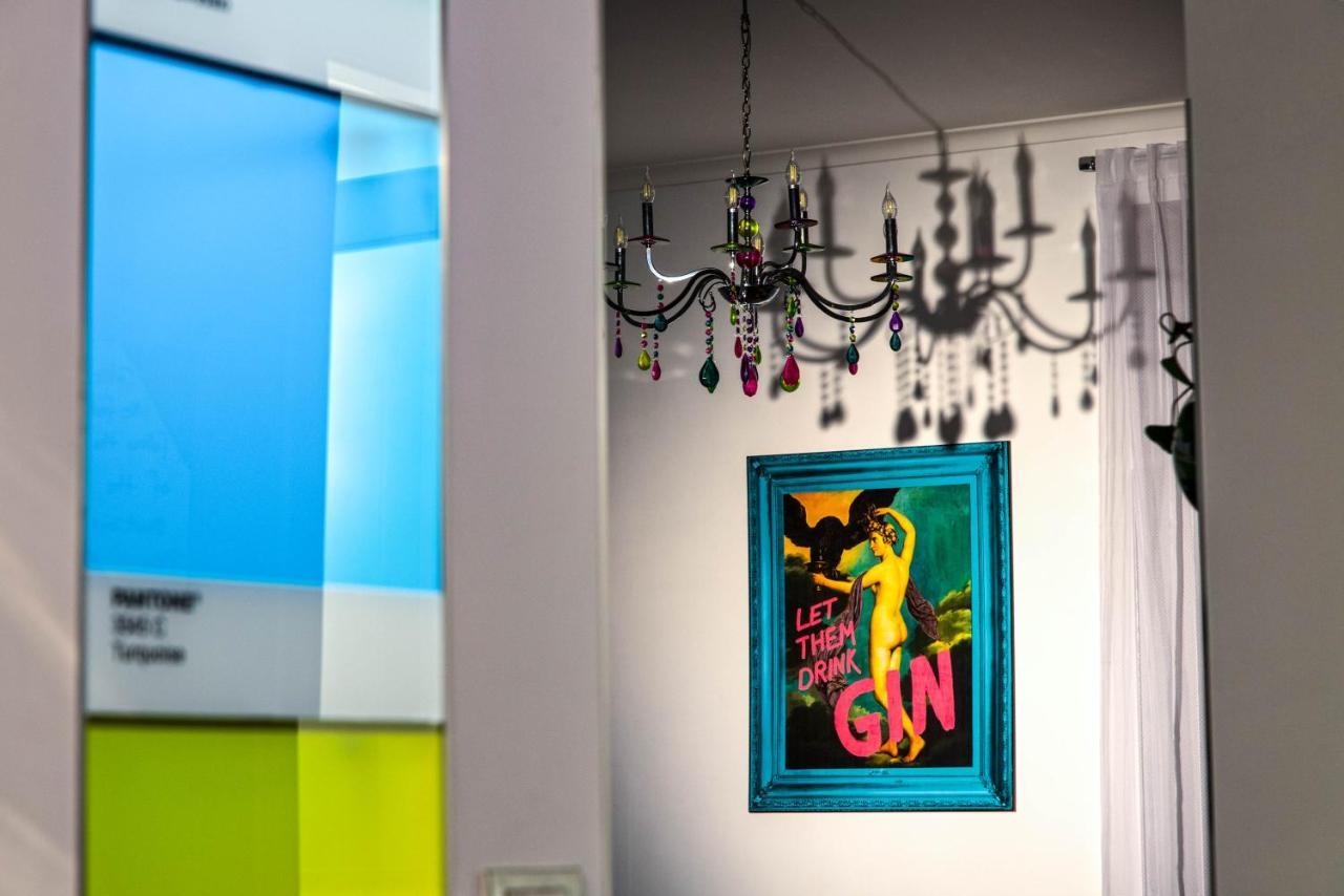 Ferdinando Arthouse Oversized Modern Apartment - By Gocce Team Napels Buitenkant foto