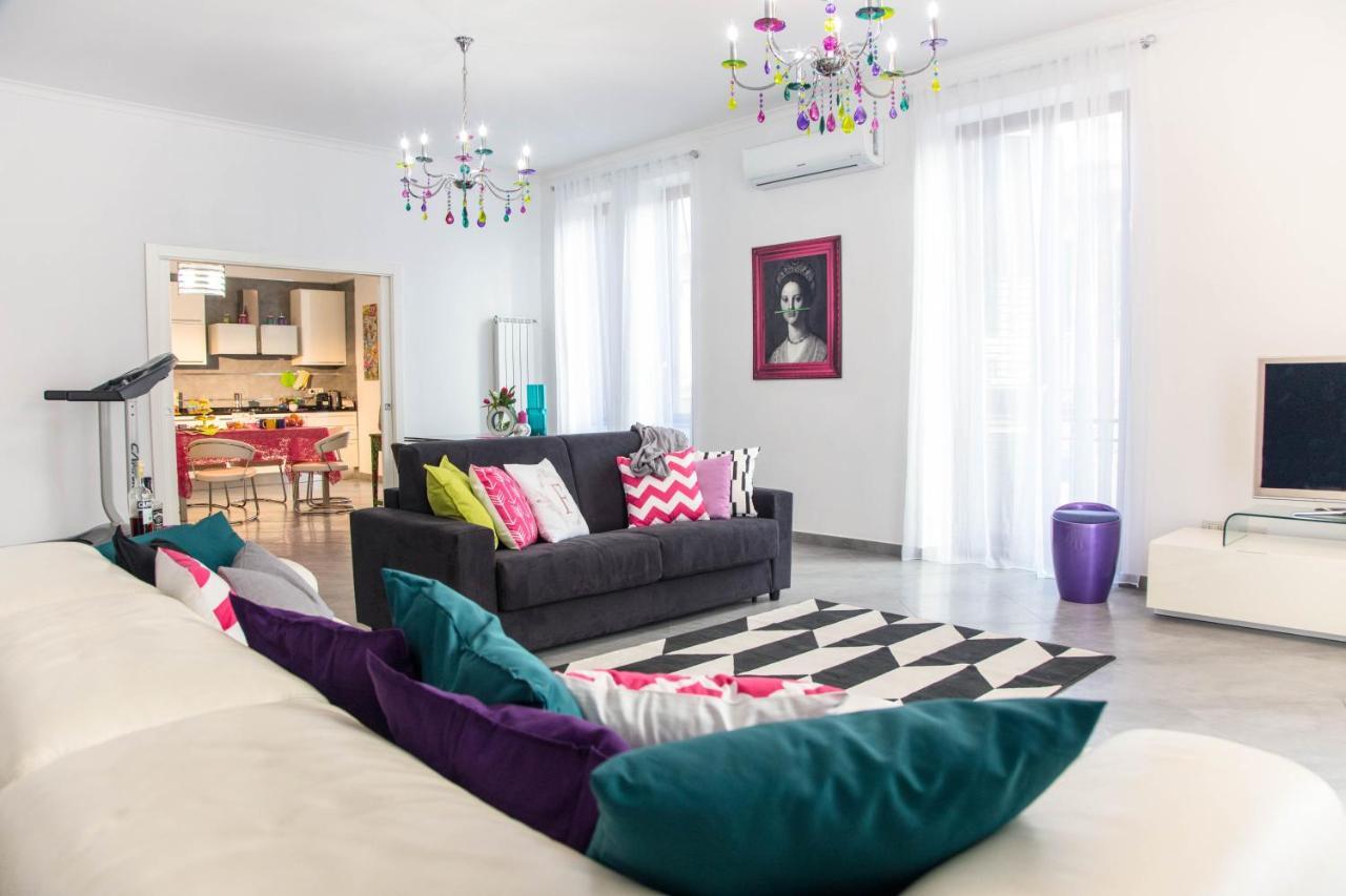 Ferdinando Arthouse Oversized Modern Apartment - By Gocce Team Napels Buitenkant foto