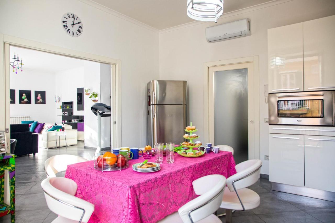 Ferdinando Arthouse Oversized Modern Apartment - By Gocce Team Napels Buitenkant foto